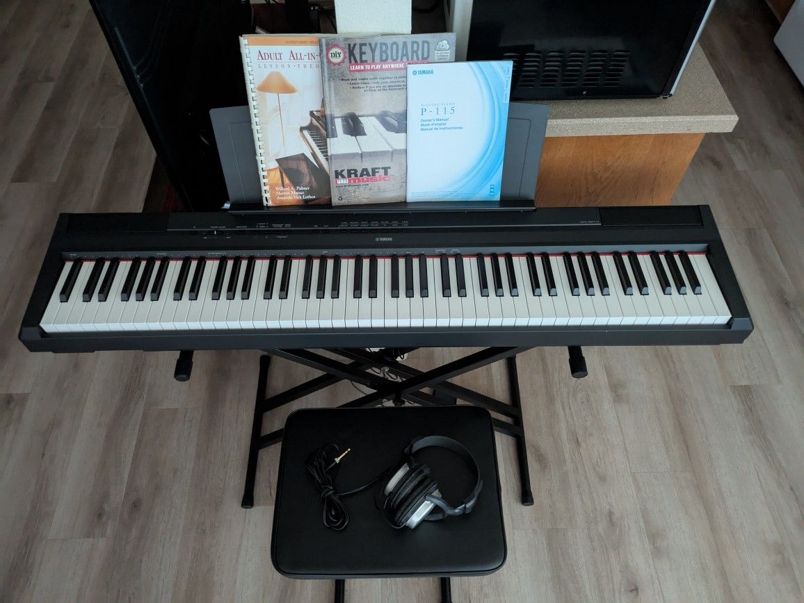 Yamaha Digital Piano Keyboard p115 (88 weighted keys)