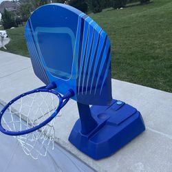 Pool - Basketball Hoop