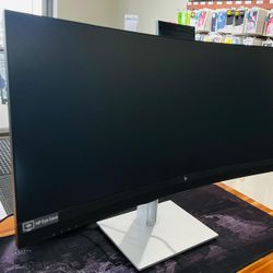 HP 34” E34m G4 WQHD 3440 x 1440 Curved USB C Conferencing Monitor Built in WebCam//Speaker
