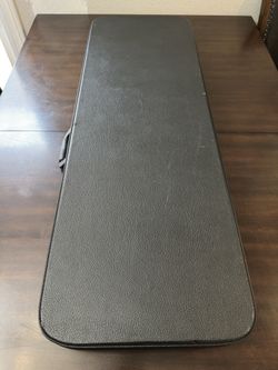 Road Runner Deluxe Wood Hardshell Electric Guitar Case (Excellent Cond.)
