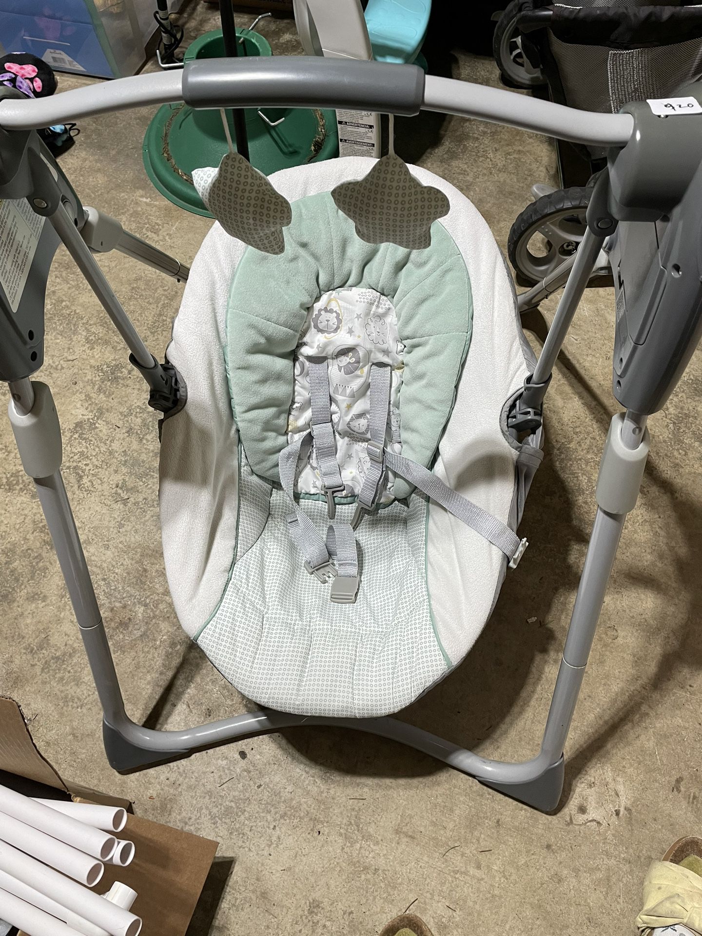 Graco Battery Powered Baby Swing