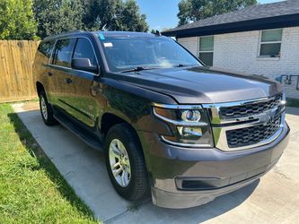 2016 Chevy suburban ls