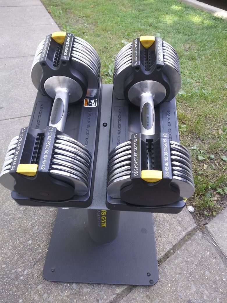 Gold's Gym 5 to 50lb pair adjustable dumbbells