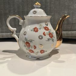 Trimont Ware Floral Teapot with Gold Trim Made in Japan 1974 