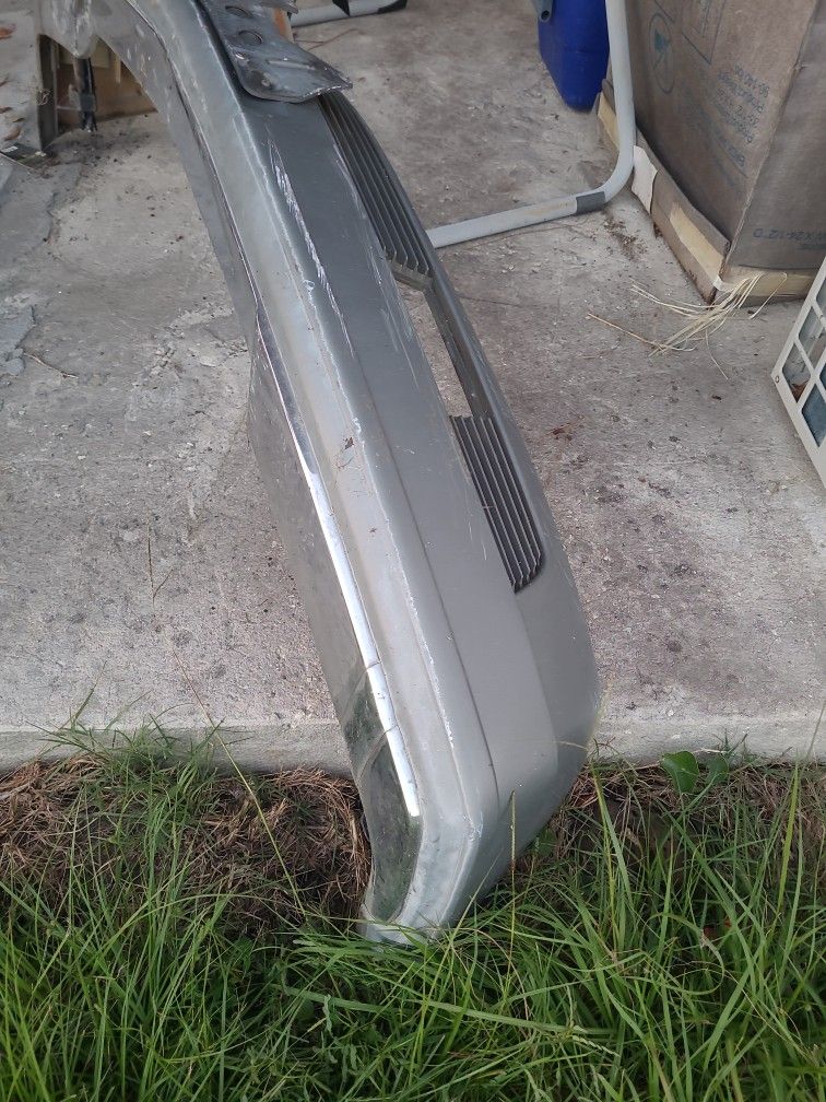 1986 Mercedes Front Bumper Silver