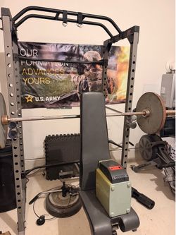 Workout cage