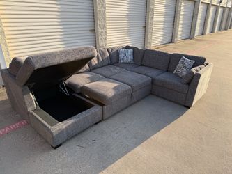 FREE DELIVERY!🚚 Sleeper Sectional