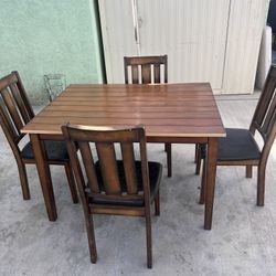 Free Kitchen Table With Seats 