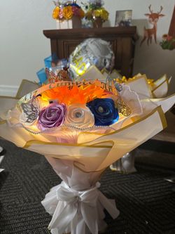 Ramo de flores eternas con luces incluidas