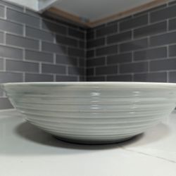 Large Vintage Bauer Salad Bowl