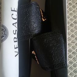 slides versace