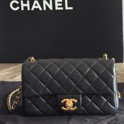 Chanel 25cm mini bag