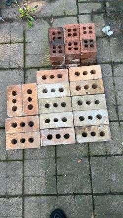 3 Hole And 8 Hole Masonry Bricks 