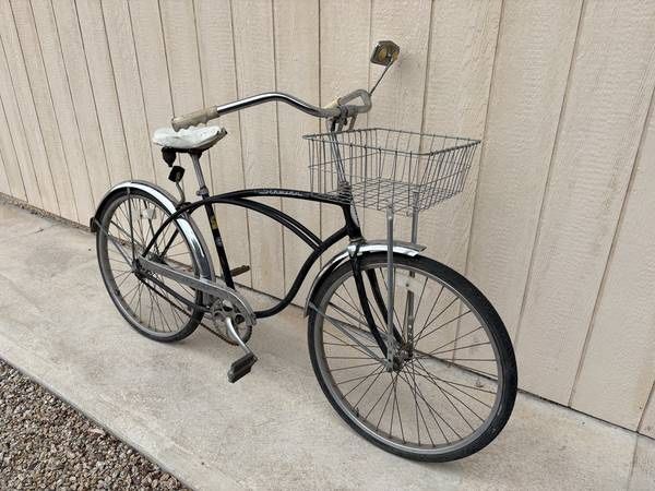 Vintage Schwinn beach cruiser style cantilever frame bike