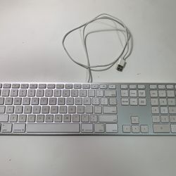 Wired Apple Keyboard 