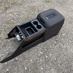 2014 - 2018 Chevy / Gmc OEM Center Console