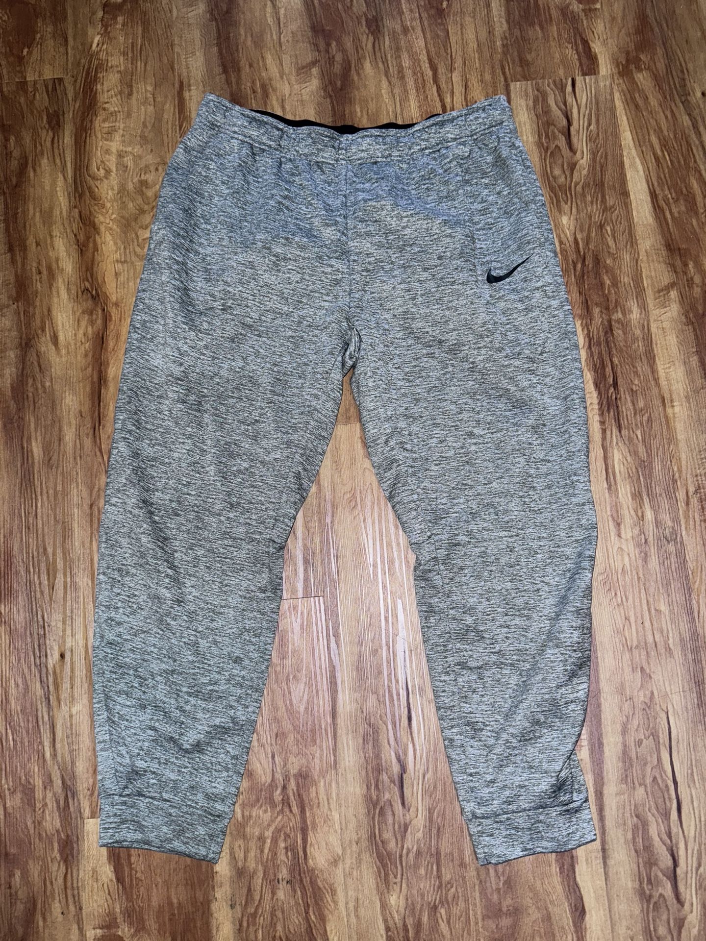 Nike Dri-Fit Men’s XXL Gray Fleece Jogger Sweatpants Classic Fit Sweats Workout