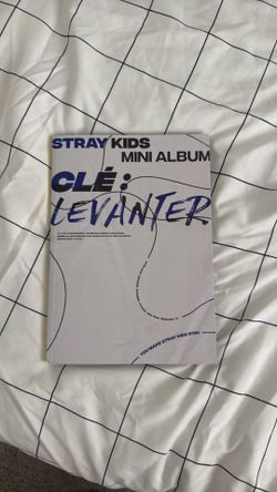 Stray Kids  Cle:Levanter album
