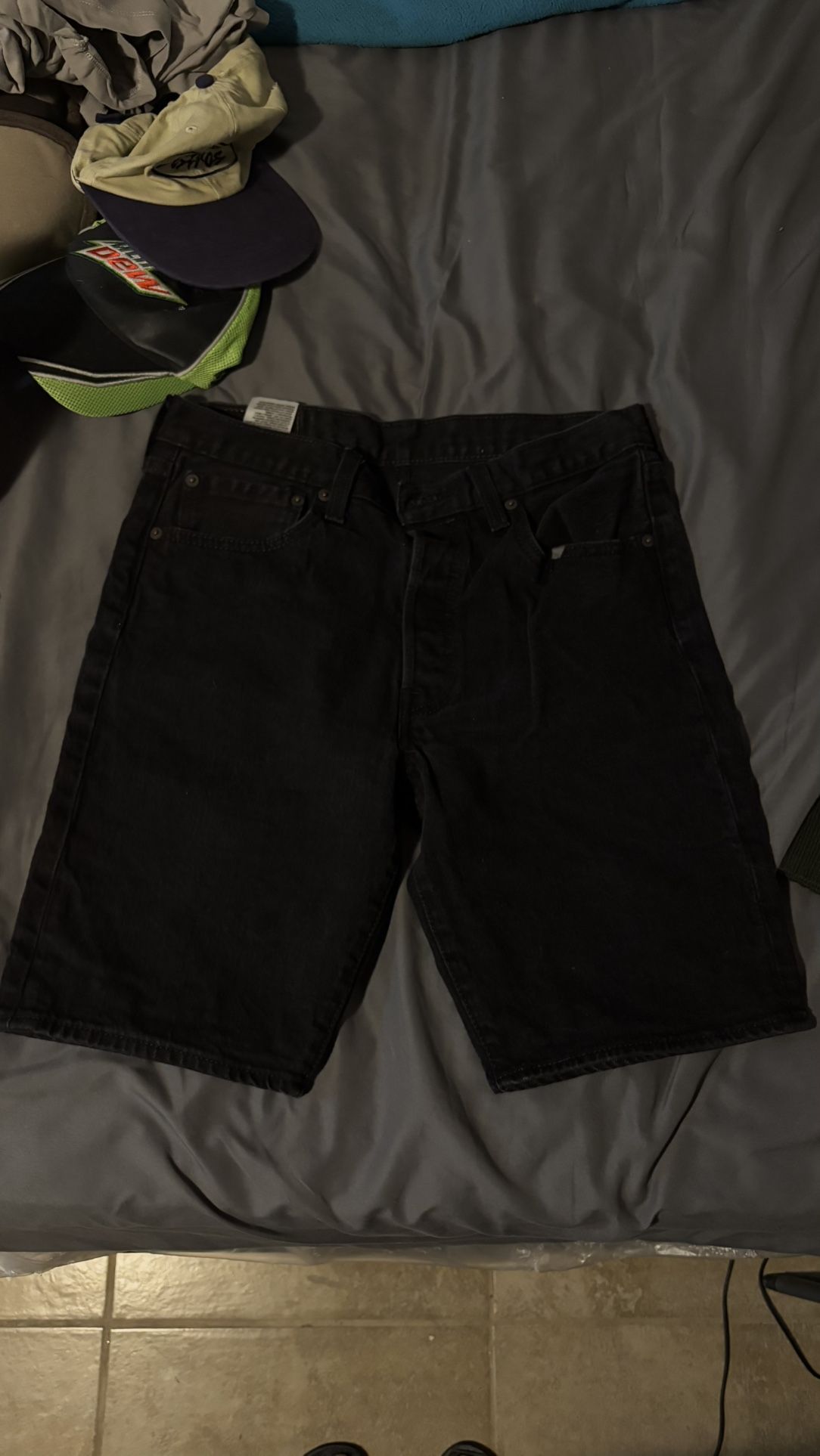 Black Levi Jorts