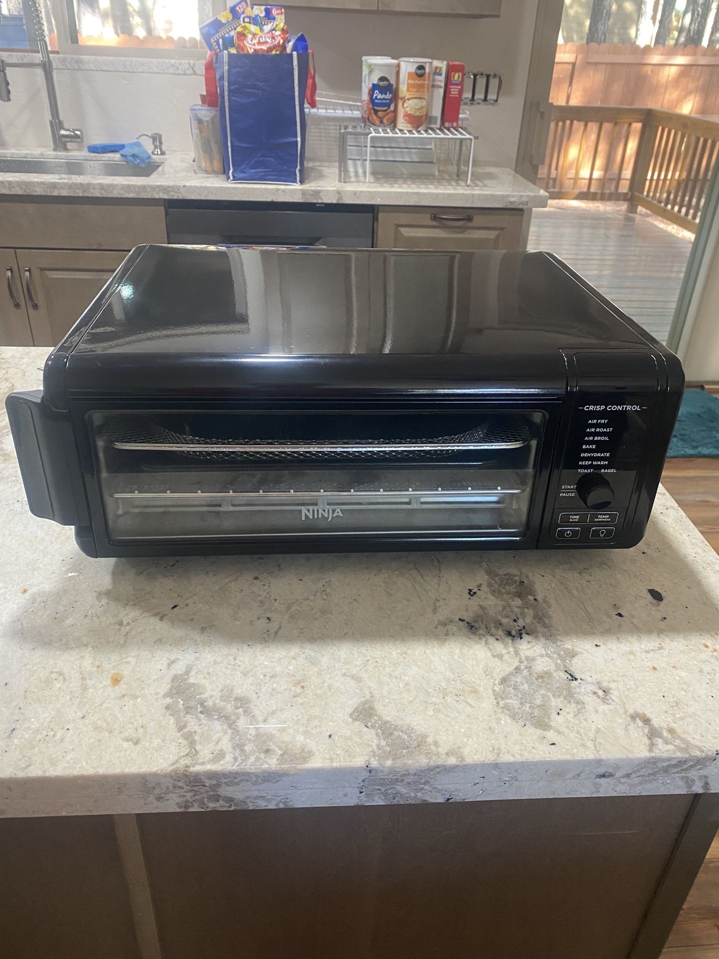 Ninja Foodi Digital Air Fryer Oven (Black)