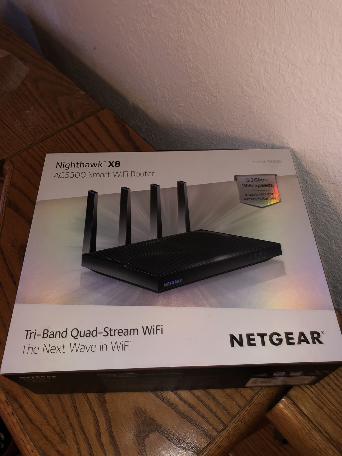 Netgear X8 nighthawk WiFi router