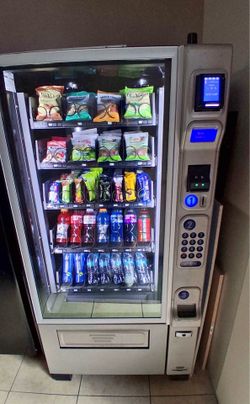 Combo vending machine