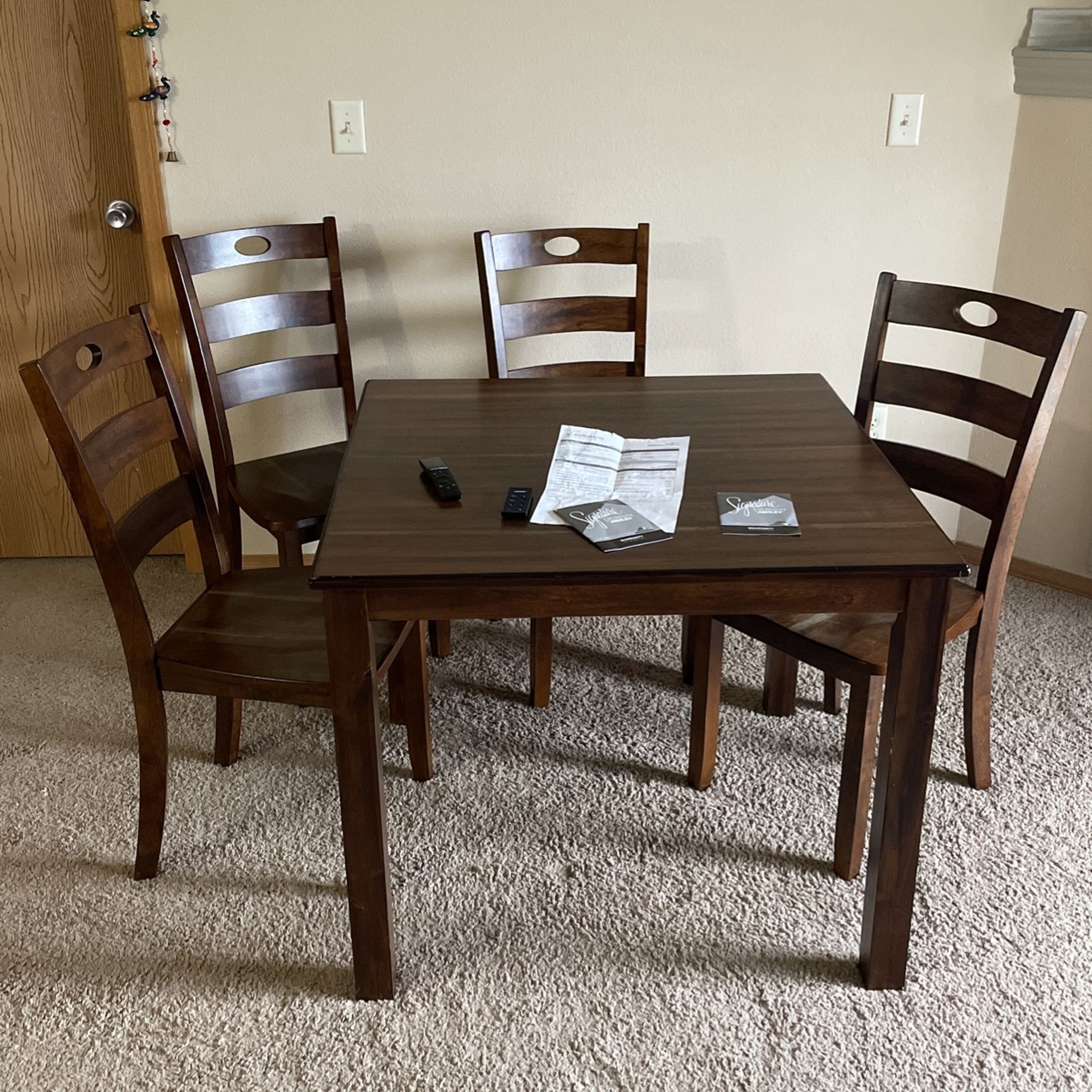 Hazelteen Dining Table and Chairs (Set of 5)