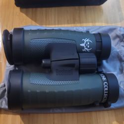 Bushnell Binocluars 