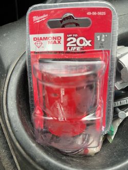 1-3/8 Milwaukee diamond Max hole saw