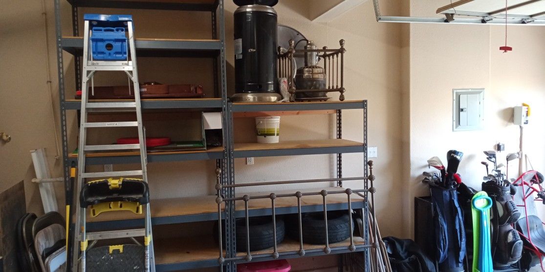 Garage shelves/storage racking