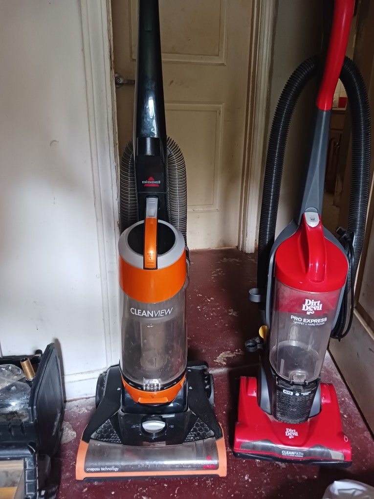 Bagless Vacuums