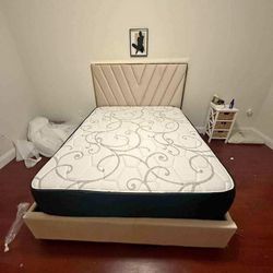 Cama En Venta Por Tan Sólo $250