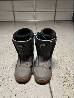 Vans snowboarding boots