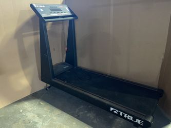 TRUE Fitness 525 S.O.F.T. Select Treadmill- Barely Used!