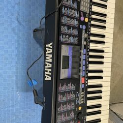 Yamaha PSR-190 Portable Electronic Keyboard 