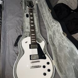 Epiphone Les Paul Studio Electric Guitar Alpine White With Roadrunner Hard shell Case
