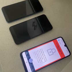 Cell Phones   Motorolla -At&t