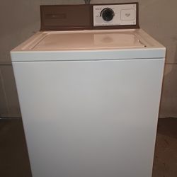 Like New Kenmore Top Load Washer Apartment Size (Washer only)