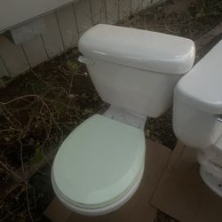 Two Toilets Used But Good Working Order El Is The Brand They Were Taken Out Because Somebody Needed High Boys For The Elderly