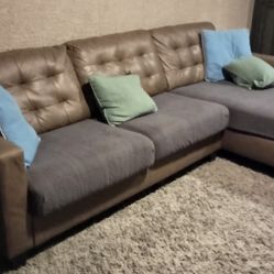 Leather Coach, Sectional Brown/Tan, Great Condition
