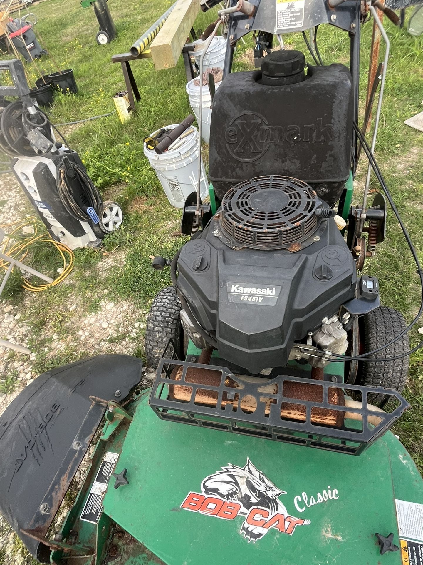 Vendo Está 32 Bobcat Todo En Perfecta Condisiones 