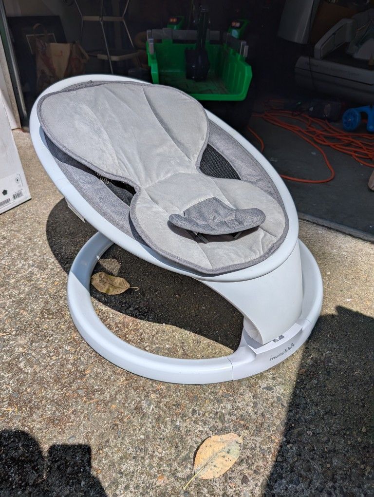 Munchkin Baby Swing