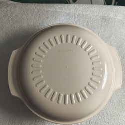 Vintage Tupperware 1 3/4 Quart Casserole Bowl With Lid