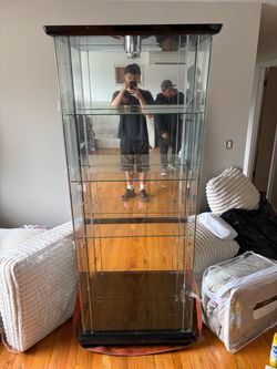 Glass cabinet