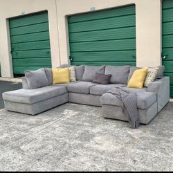 Sectional couch