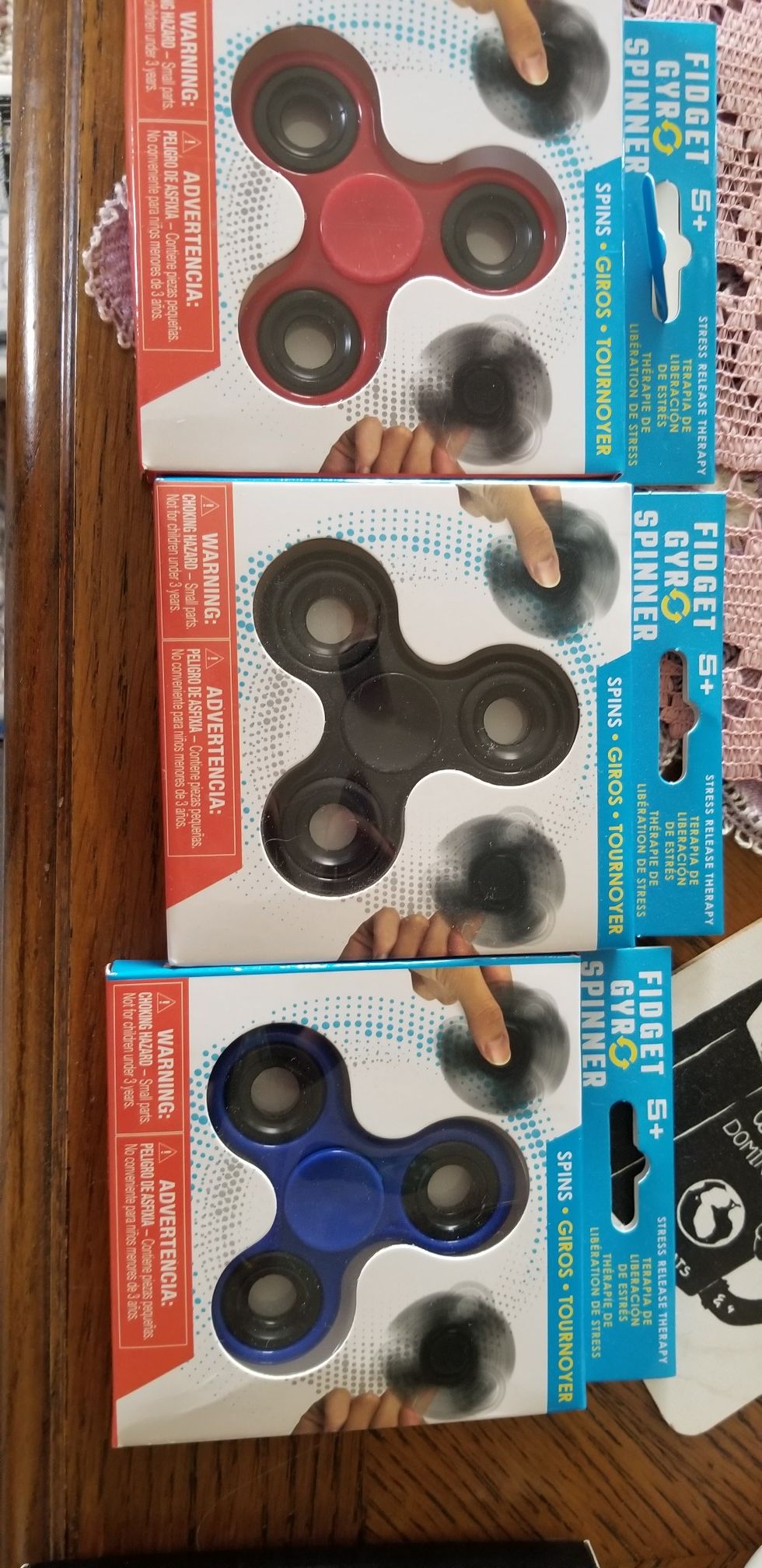 3 fidget spinners