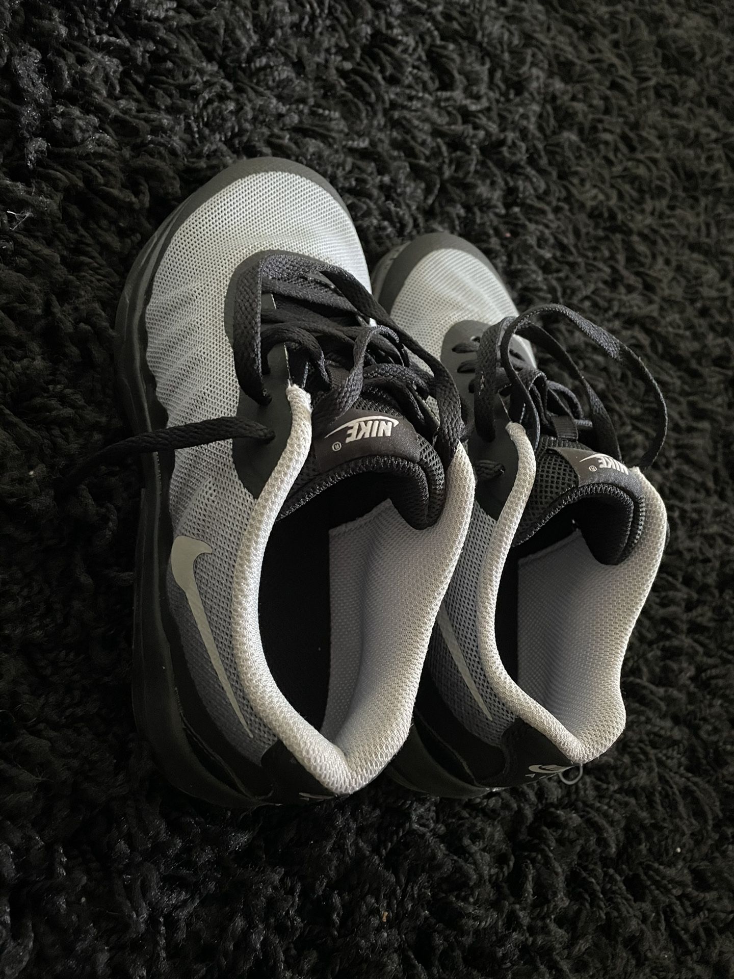Nike Kids Size 3