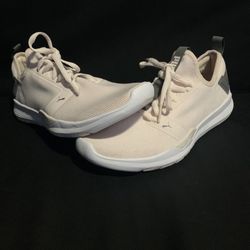 PUMA running shoes Ignite Contender Knit Pink For Women. Size 7.5