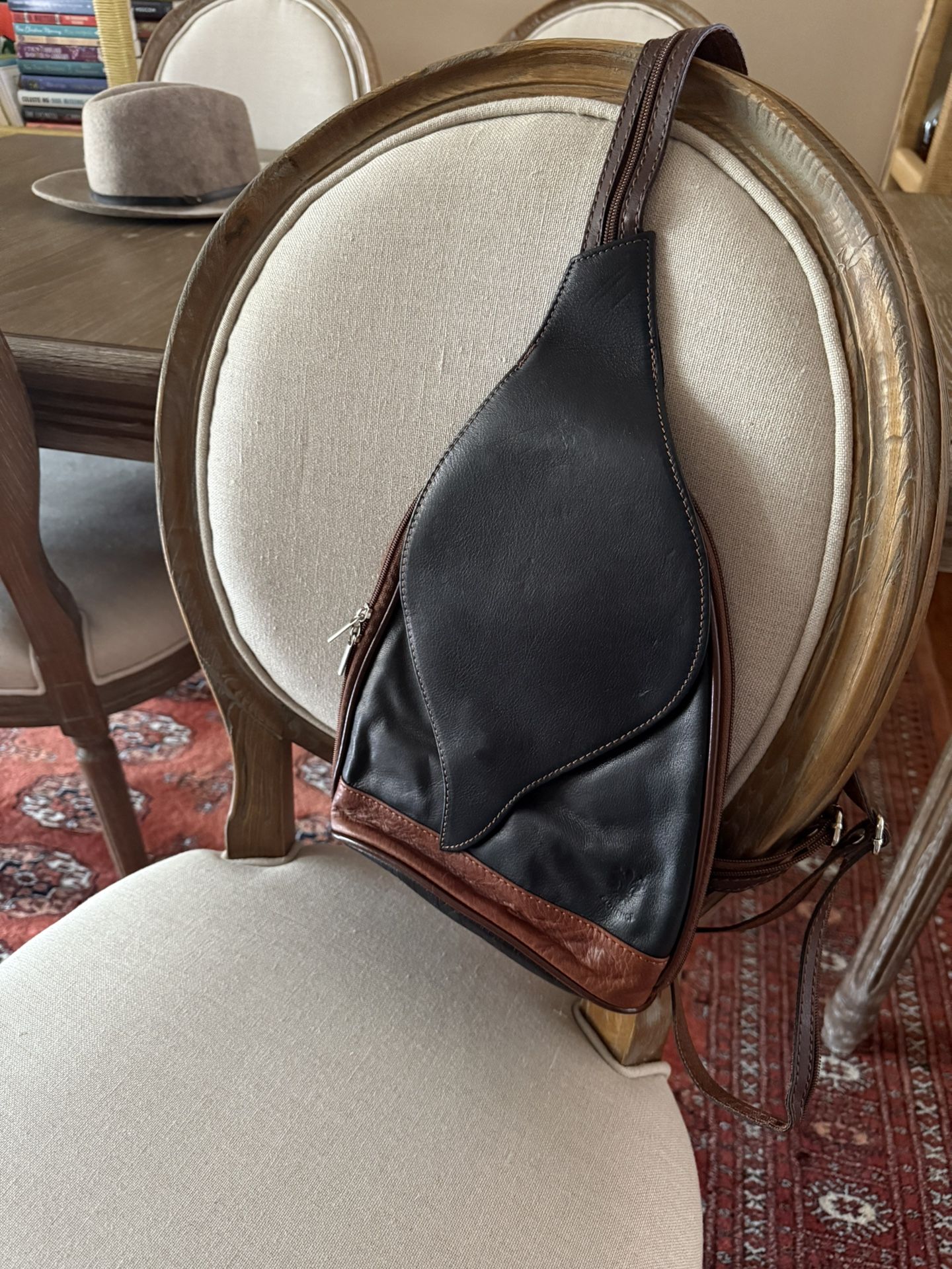 Designer Borse In Pelle leather back pack. Made In Italy