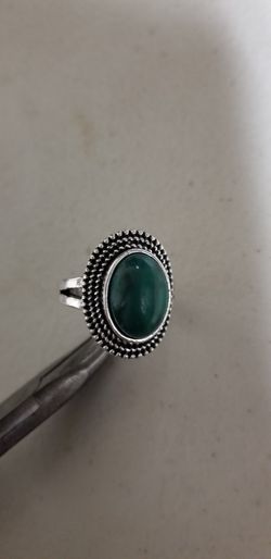 NEW WOMEN'S RING